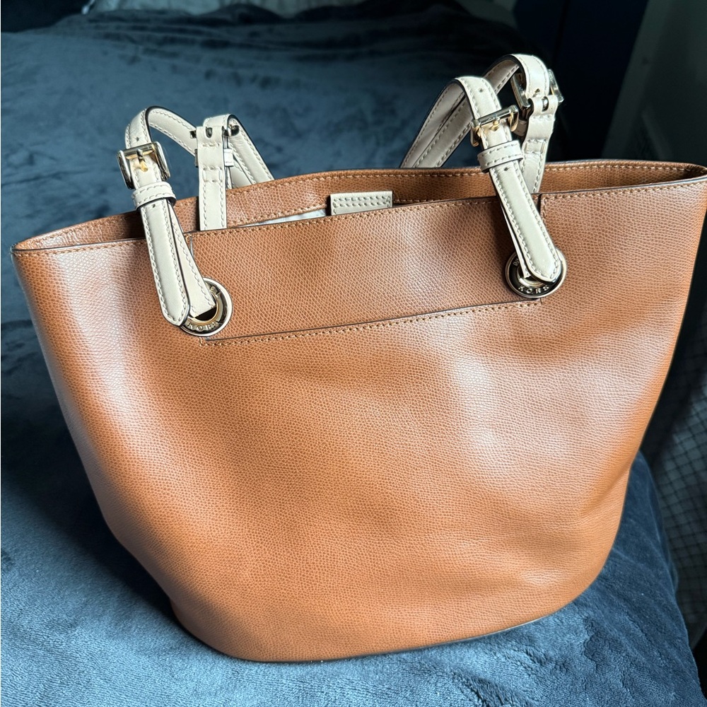 Michael Kors Leather Shoulder Bag - Picture 2 of 4